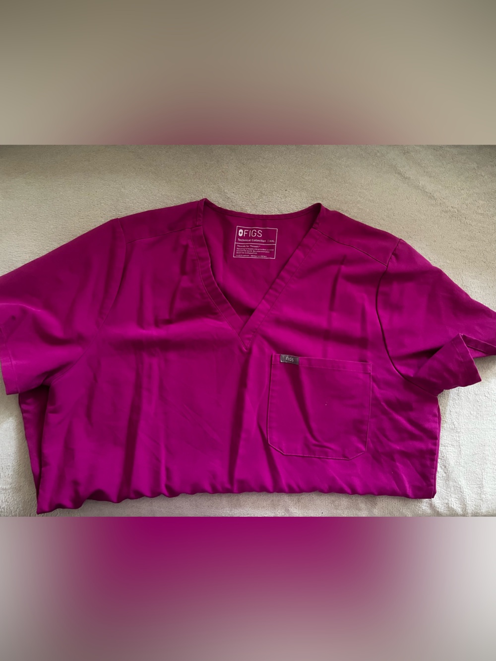 FIGS Women’s Catrina Scrub Top Magenta
